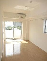 ミテッツァ矢向 210 2階ワンルームのリビング/ダイニング