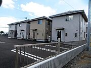 小山駅より徒歩46分 築1年6ヶ月 2階建の賃貸物件