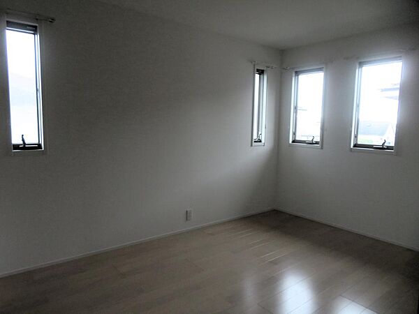 detached 栃木県小山市東城南２丁目
東城南の賃貸情報を見る
物件地図