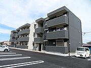 小山駅より徒歩20分 3階 築2年2ヶ月の賃貸物件