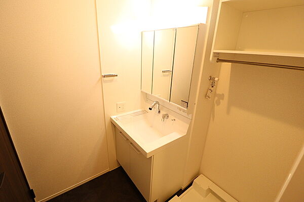 apartment 栃木県小山市中央町１丁目
中央町の賃貸情報を見る
物件地図