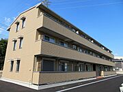 小山駅より徒歩11分 築5年2ヶ月 3階建の賃貸物件