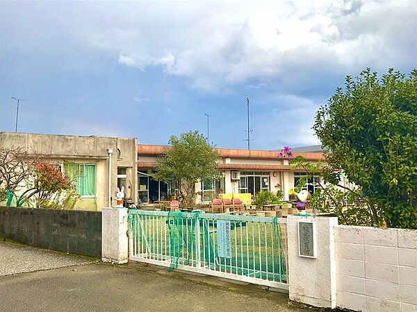 幼稚園・保育園 横見保育所 551m