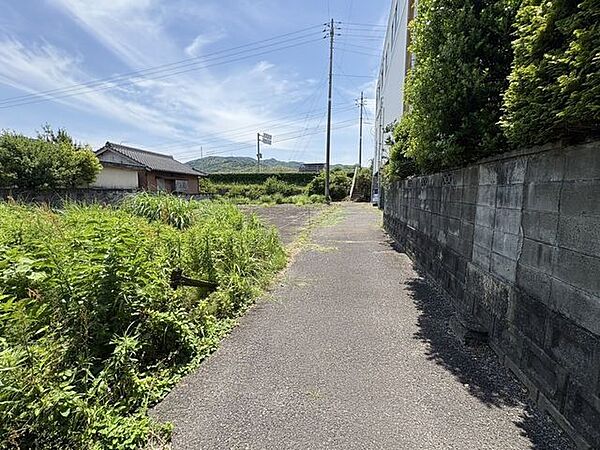 前面道路含む現地写真