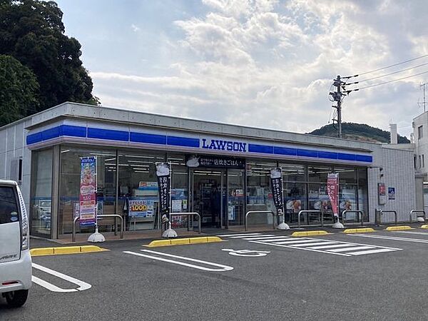 ローソン阿南税務署前店 755m