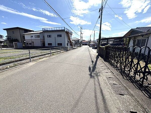 前面道路含む現地写真