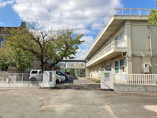 千代小学校 474m