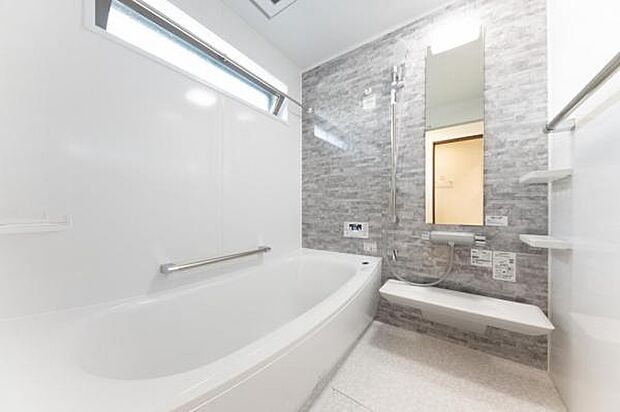 【選べるメーカー】 TOTO製サザナ／アクセントパネルや浴槽の形などを選択できます。／建築プラン例F(内観同仕様)　建物面積89.43ｍ2／建物価格2030万円