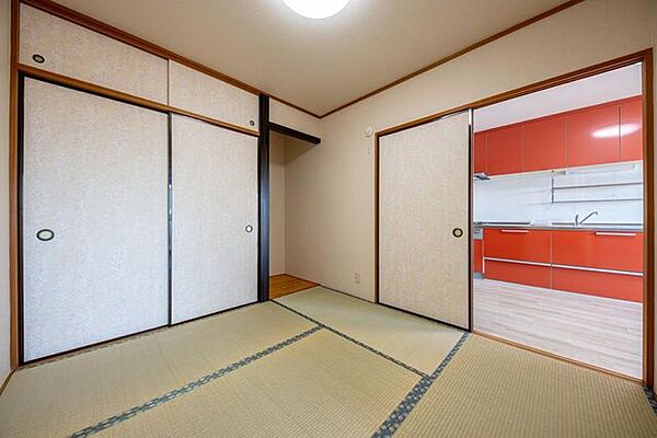 ■和室　約4.5帖／あると嬉しい収納空間付き