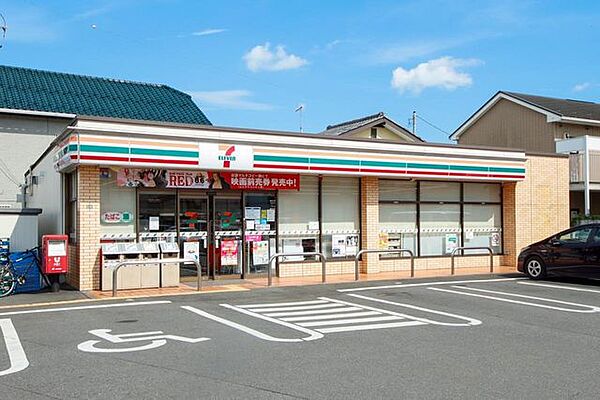 セブンイレブン 飯能本町店 166m