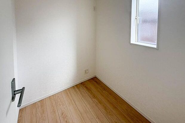 ■テレワークルーム　約2帖