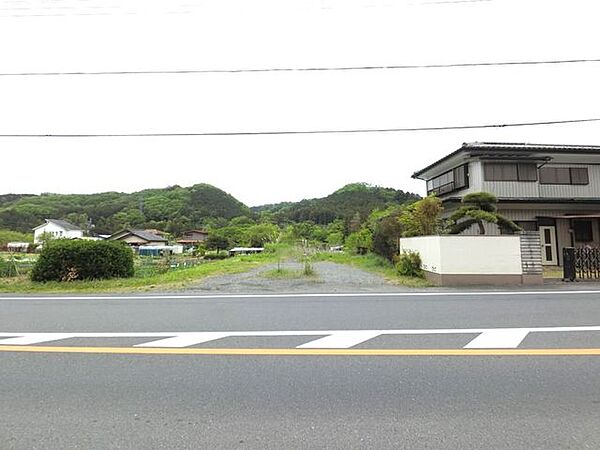 ■現地外観／敷地面積81坪超（268平米）のゆとりある広さ！