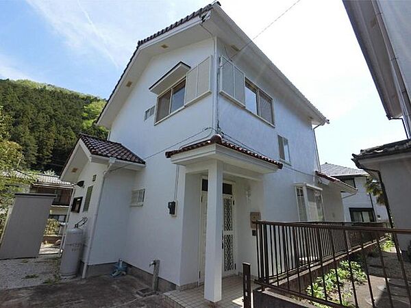 detached 埼玉県飯能市仲町１番１１号