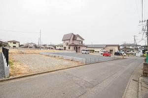 現地外観／敷地面積86坪超！ゆとりある広さの売地になります！