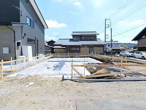 陽当たりと風通しに恵まれた、快適な住環境が魅力の一邸です。