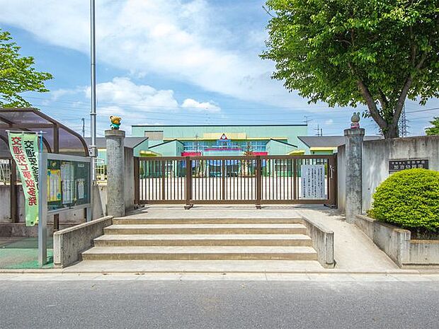 加治幼稚園 徒歩8分。 570m