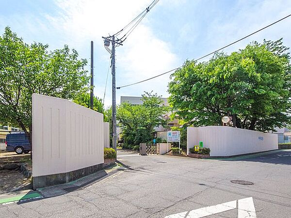 日高市立高萩中学校 1300m