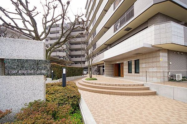 コスモ武蔵藤沢イーストウイング 　現地外観