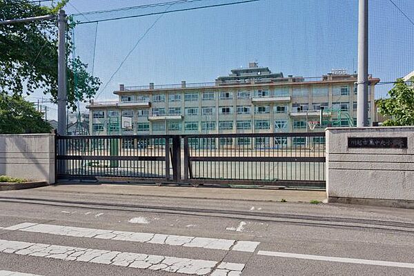 川越市立中央小学校 徒歩6分。 480m