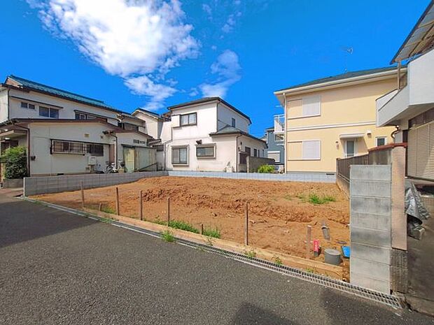 販売現地