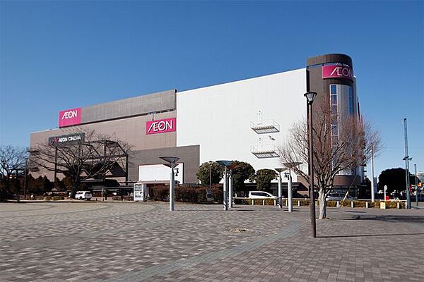 イオン大井店 徒歩9分。 650m