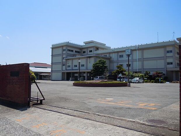 【高校】県立横須賀工業高校まで1078ｍ
