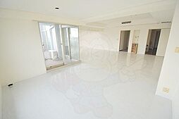 ザ・グランドビューオオサカ 21階3LDKのリビング/ダイニング