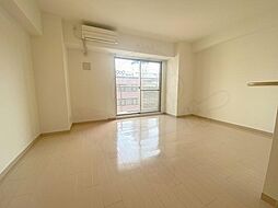 インザグレイス東三国 7階ワンルームのリビング/ダイニング