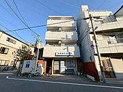 十三駅より徒歩8分 築43年6ヶ月 4階建の賃貸物件