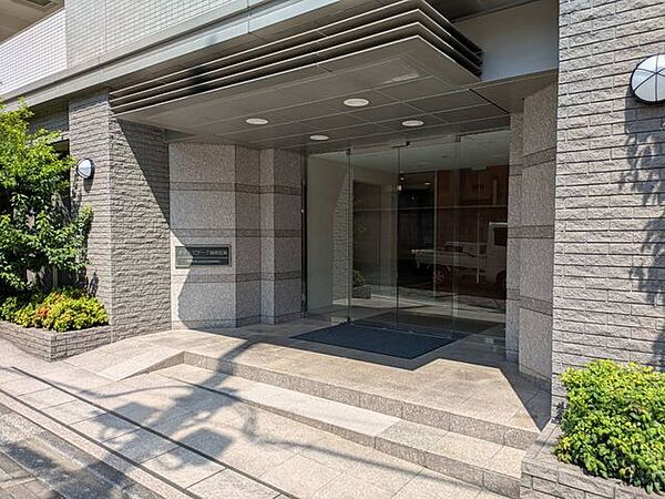 エントランスを拡大表示