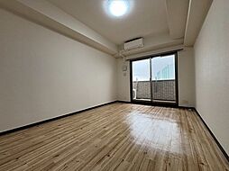 北大阪急行電鉄 江坂駅 徒歩10分の賃貸マンション 4階1Kのリビング/ダイニング