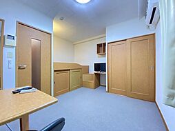 レオパレスKAZU 2階1Kのリビング/ダイニング