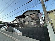 川西能勢口駅よりバス5分 徒歩1分 築47年4ヶ月 2階建の賃貸物件