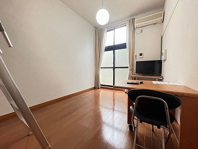 寝室