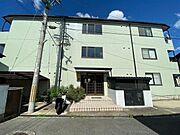石橋阪大前駅より徒歩12分 築30年9ヶ月 3階建の賃貸物件