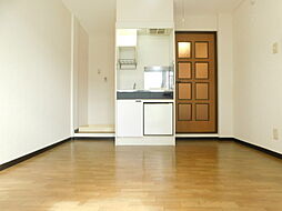 ウエストリバー 3階1Kのリビング/ダイニング