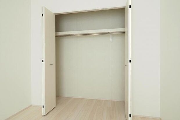 【 クローゼット収納 】