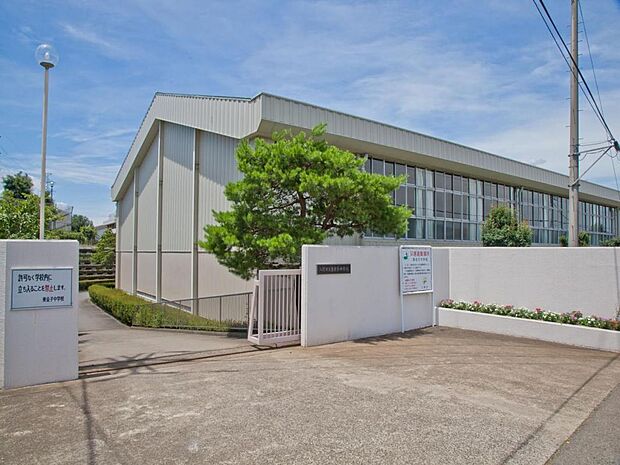 入間市立東金子中学校(1600m)