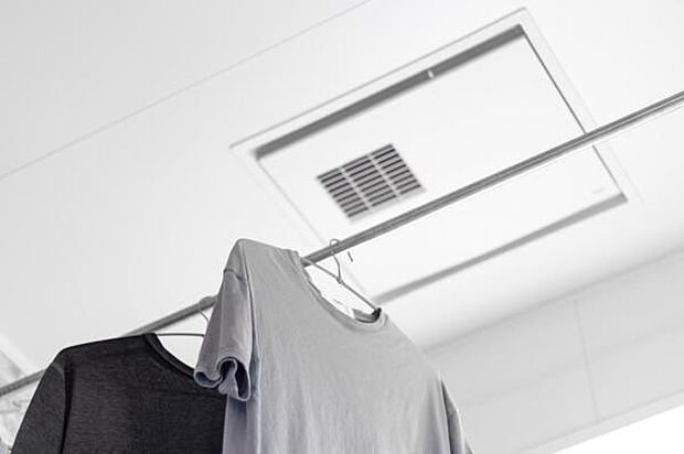 【 浴室設備 / 浴室換気乾燥暖房機 】 夜間や雨天時などにも洗濯物が乾かせる便利な浴室空調付き(イメージ画像)