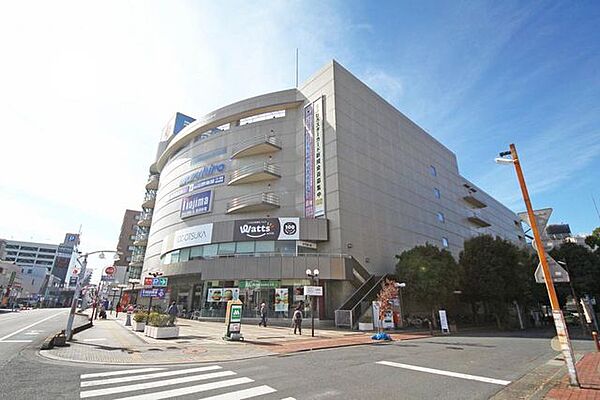 まるひろ入間店 817m