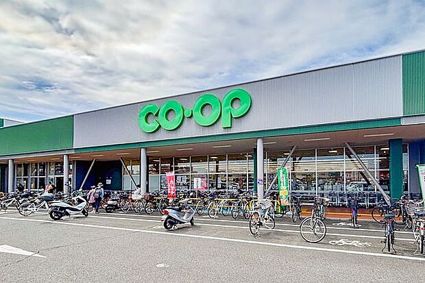 コープ武蔵藤沢店 徒歩7分。 560m