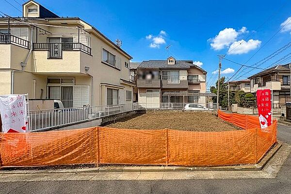 【　現地写真　】土地面積110.05ｍ2｜南東向き角地｜更地