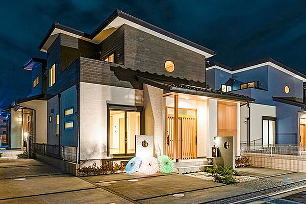 【　2024年度／注文住宅着工棟数No.1《入間市》】土地探しから家づくりまで一貫サポート。豊富な選択肢から選べる自由設計で、世界にひとつだけの理想のマイホームを叶えます（住宅産業研究所調べ）