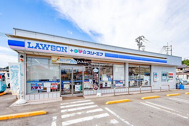 ローソン・スリーエフ入間上小谷田店 徒歩20分。 1565m