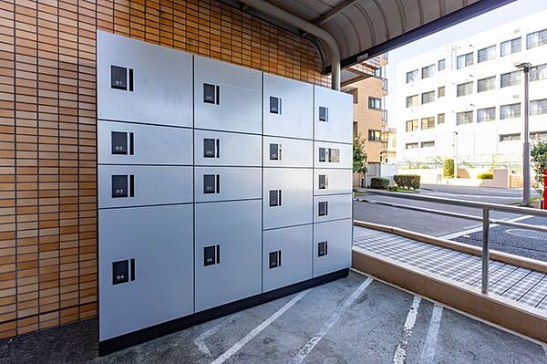 【　宅配ボックス　】不在時でも荷物を受け取れる宅配ボックス付きマンション。