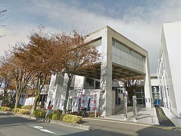 入間市立図書館 徒歩17分。 1310m