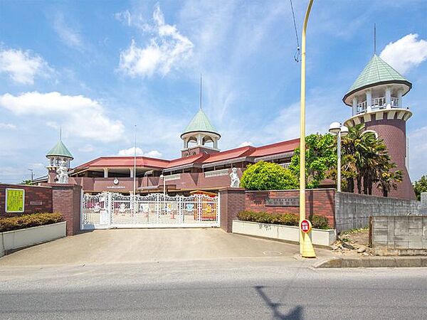 元加治幼稚園 徒歩10分。 770m