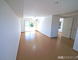 カステーロ・フチ 201 2階1LDKのリビング/ダイニング