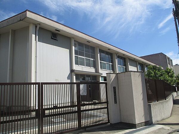 大阪市立大桐中学校