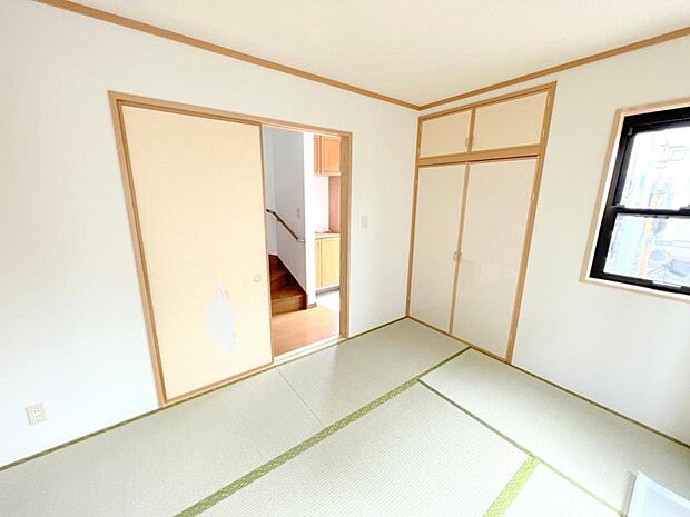 ■客室やキッズスペースとしても活用できる和室は6帖の広さ